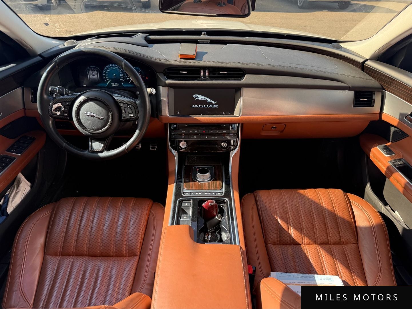 Jaguar XF (X260) 2016 — фото 1 из 11