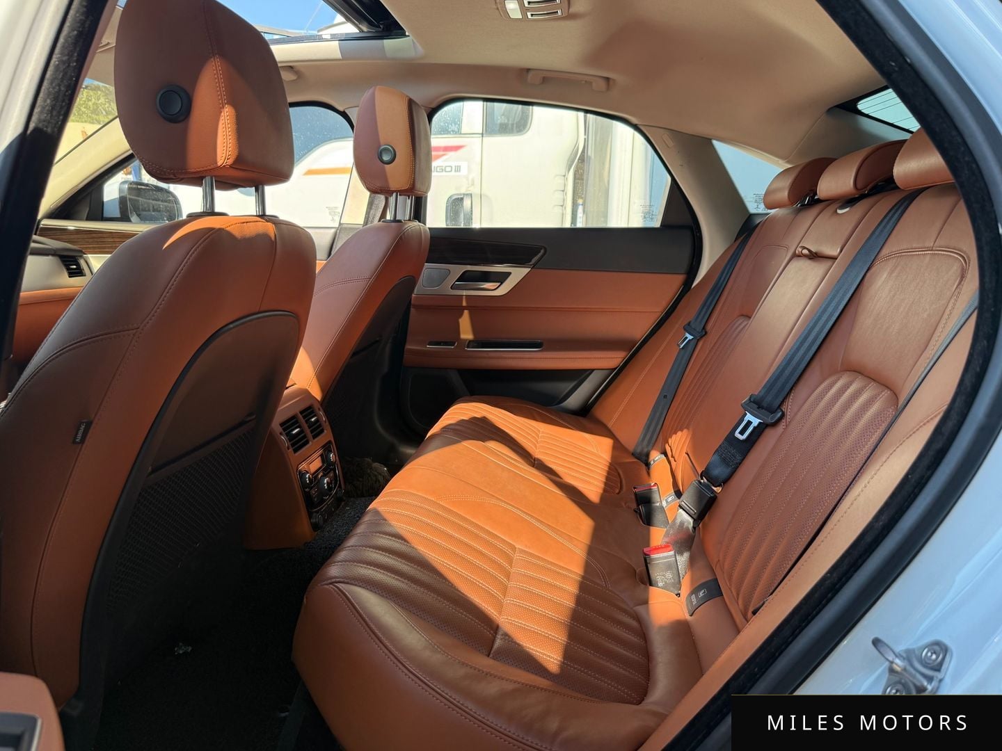 Jaguar XF (X260) 2016 — миниатюра 5