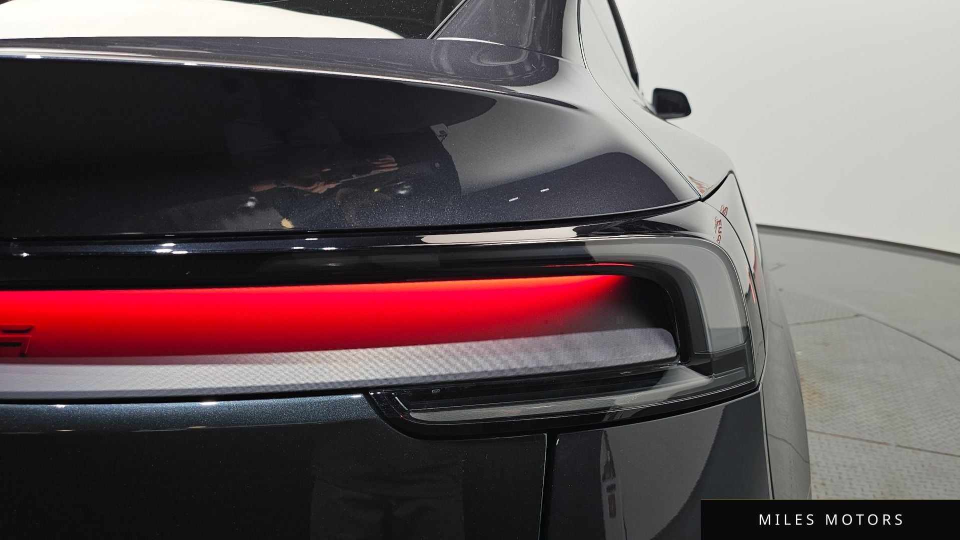 Tesla Model Y 2025 — миниатюра 8