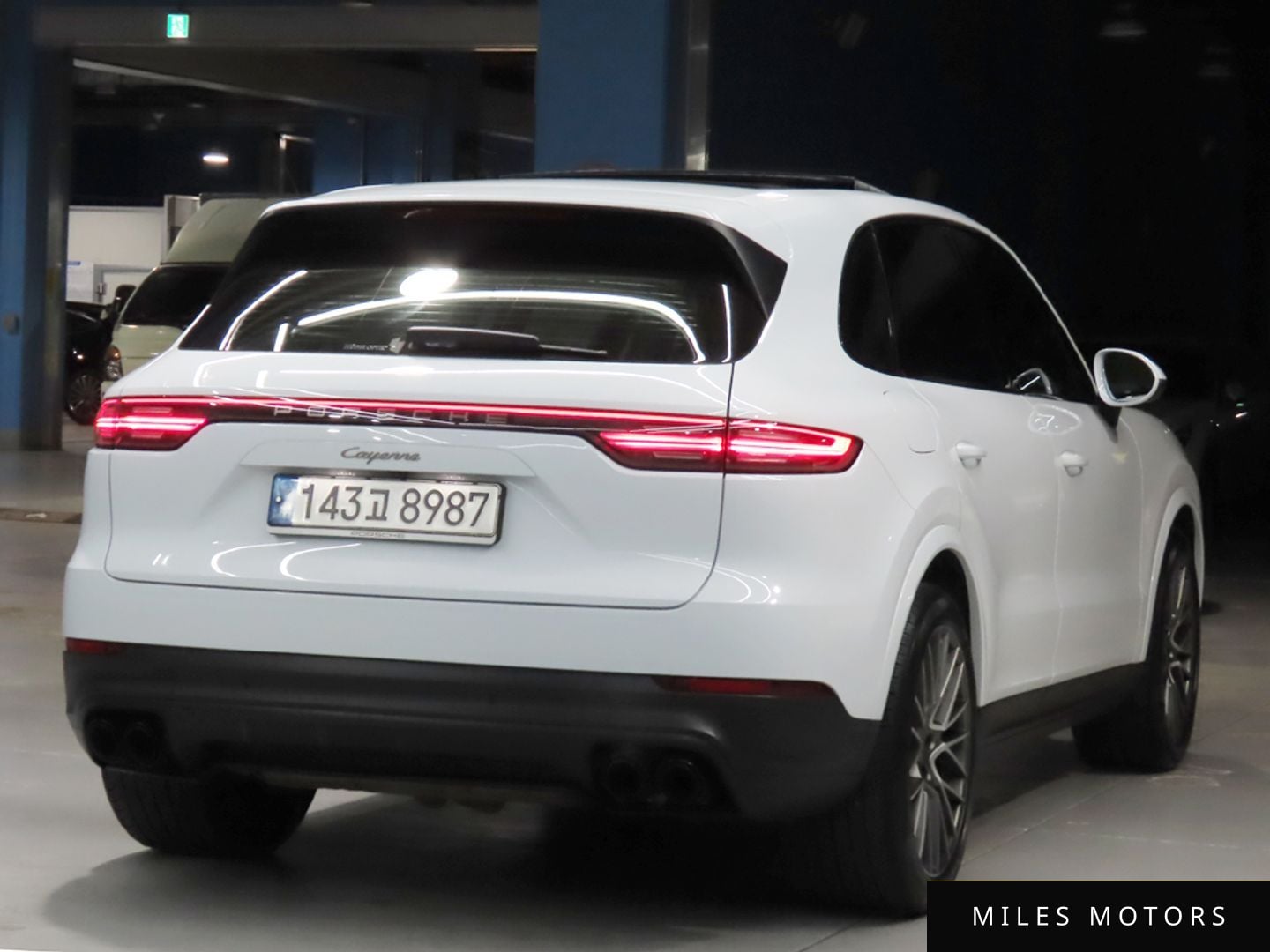 Porsche Cayenne 2023 — миниатюра 2