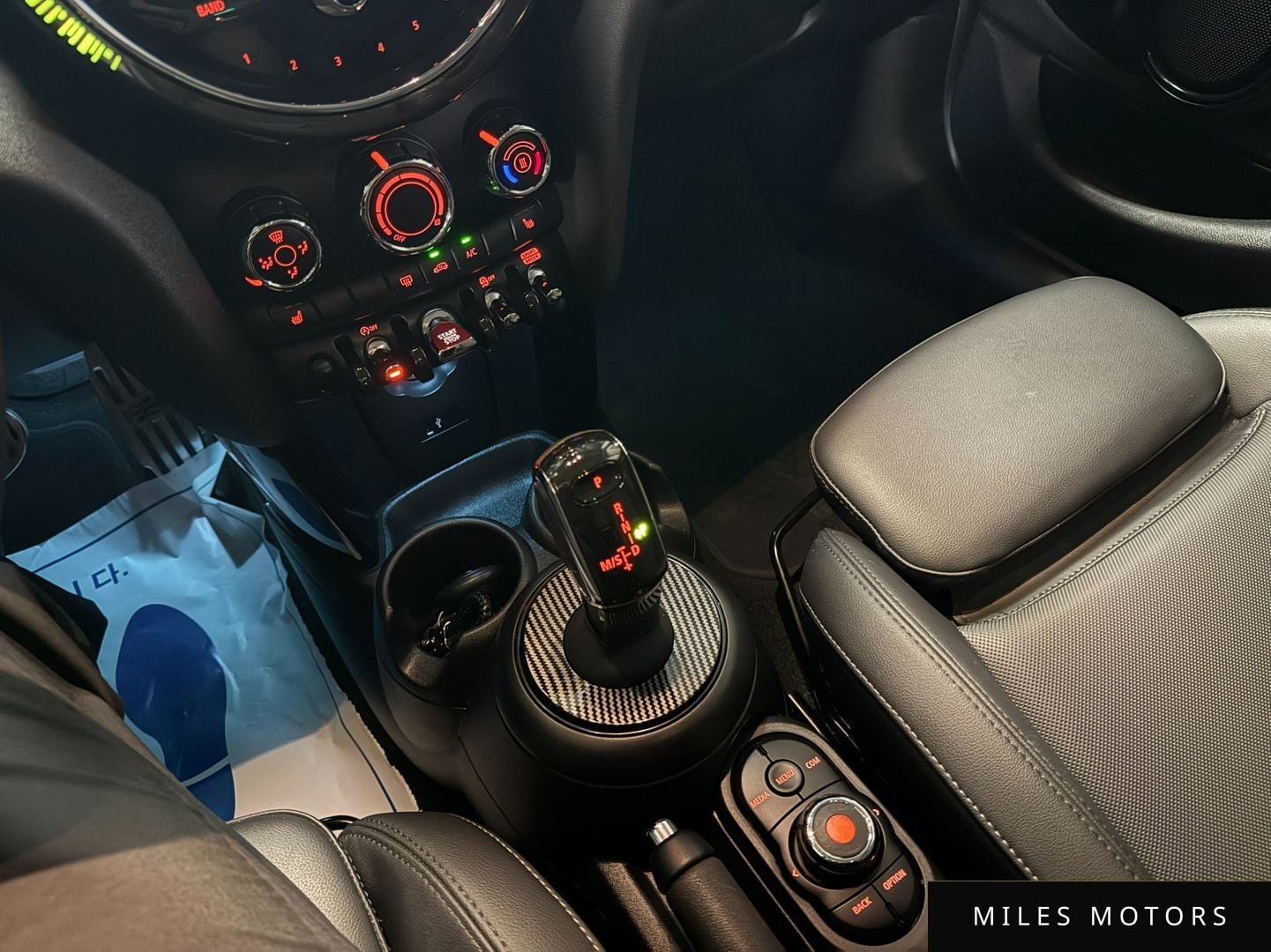 MINI Cooper 2022 — миниатюра 10