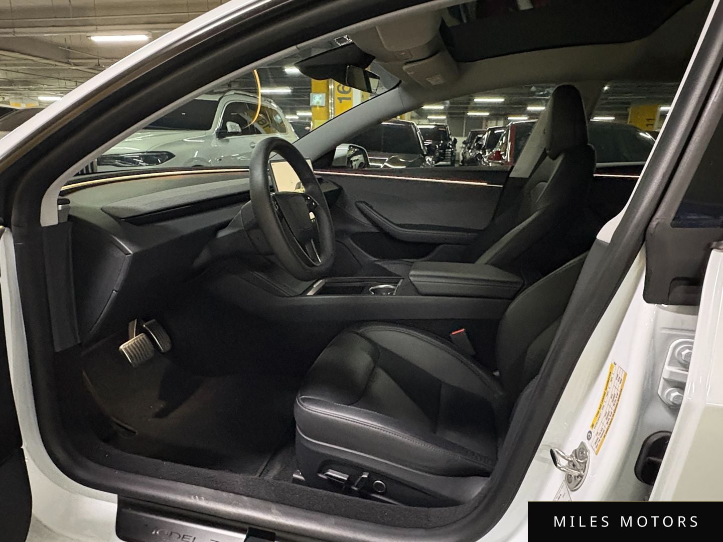 Tesla Model 3 2024 — миниатюра 9