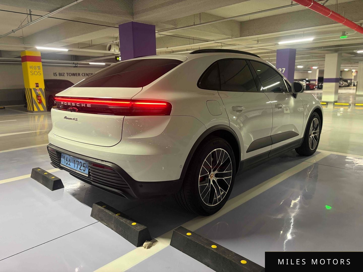 Porsche Macan 2025 — миниатюра 6