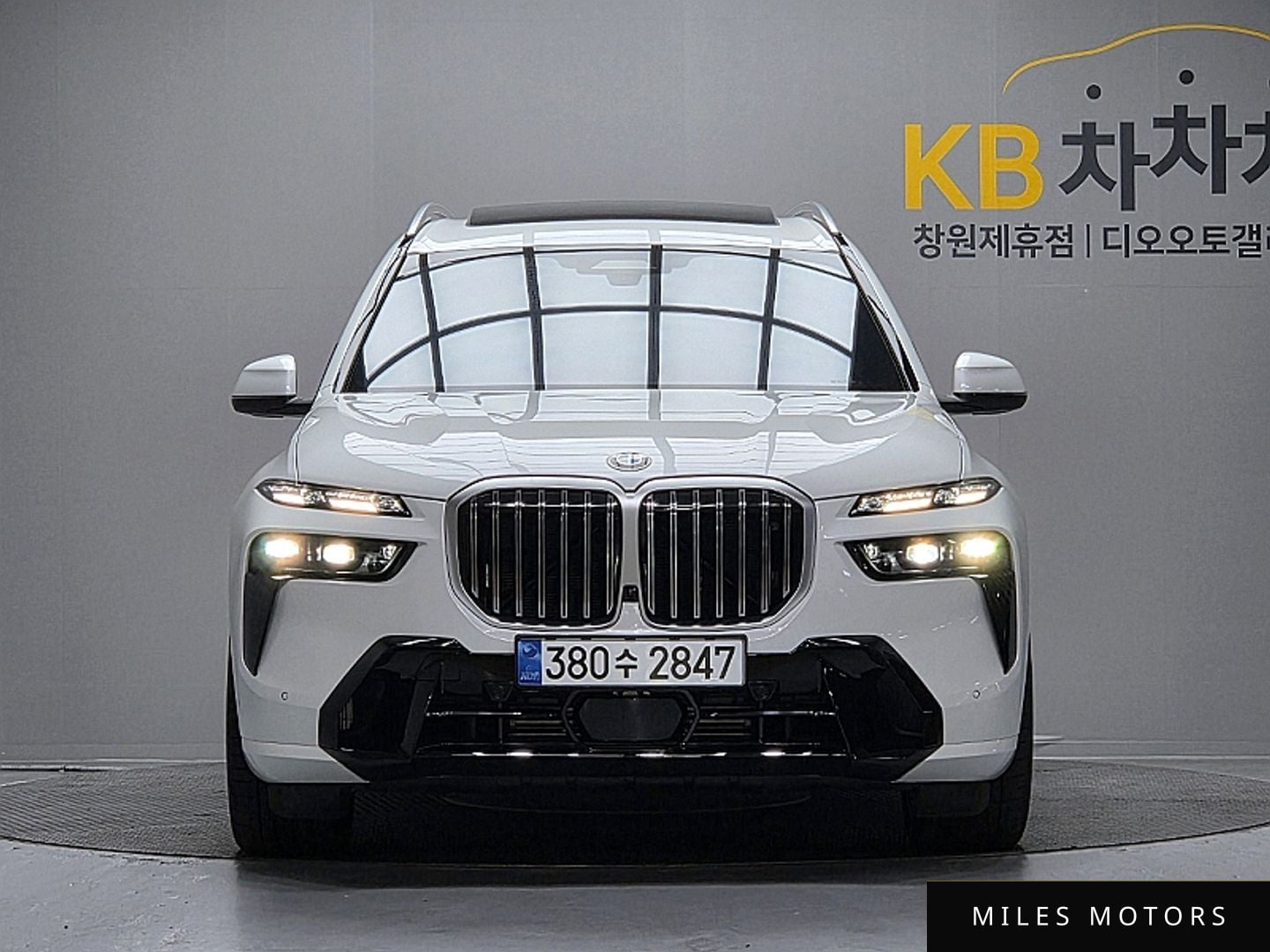 BMW X7 (G07) 2025 — миниатюра 3