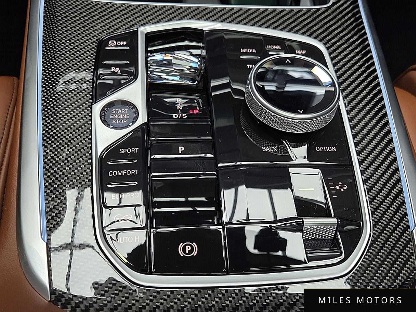 BMW X7 (G07) 2025 — миниатюра 9