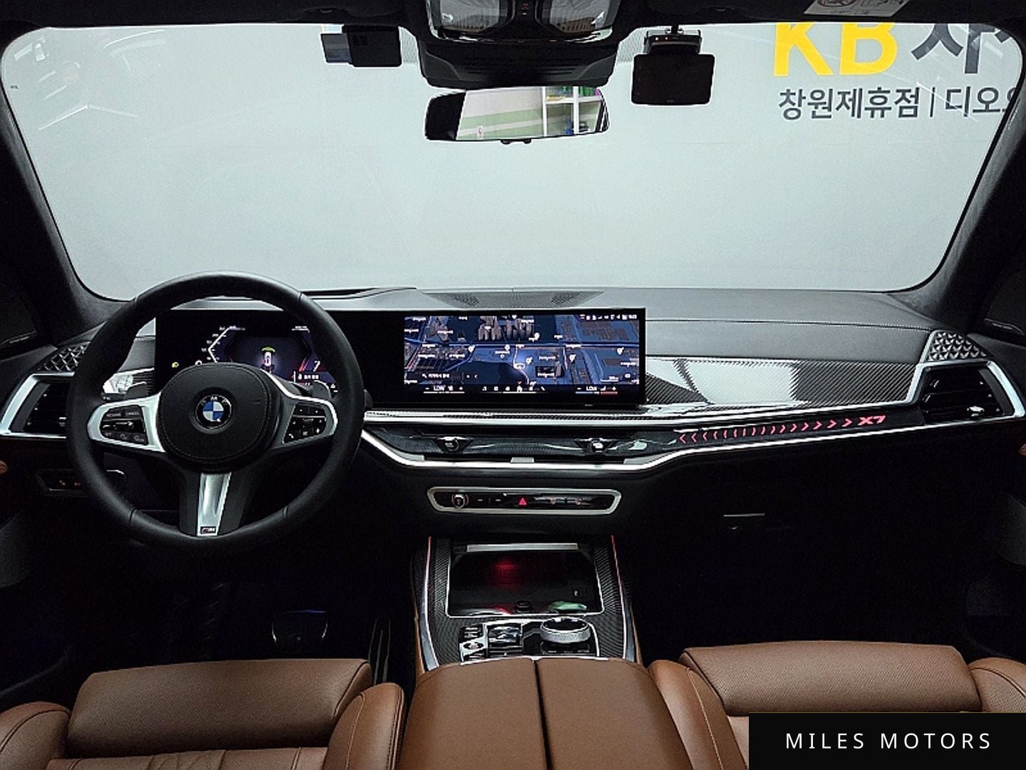 BMW X7 (G07) 2025 — миниатюра 10