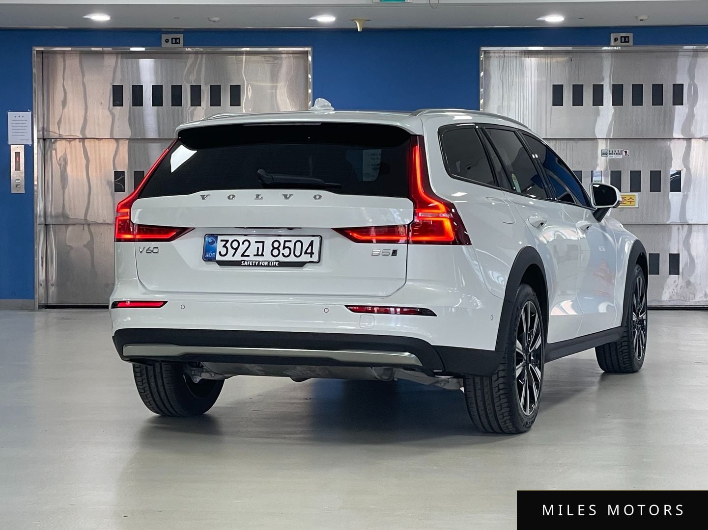 Volvo V60 2026 — миниатюра 2