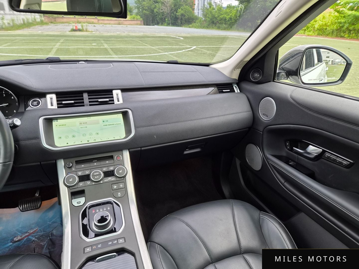 Land Rover Range Rover Evoque 2018 — миниатюра 12
