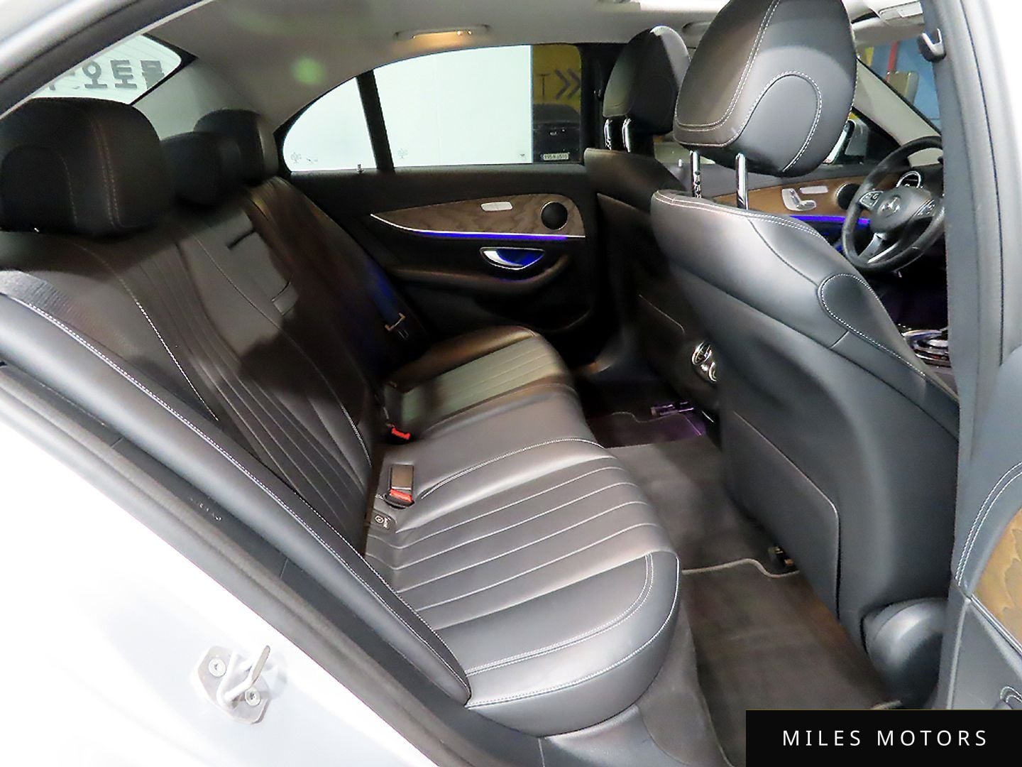 Mercedes-Benz E-Class W213 2017 — миниатюра 11