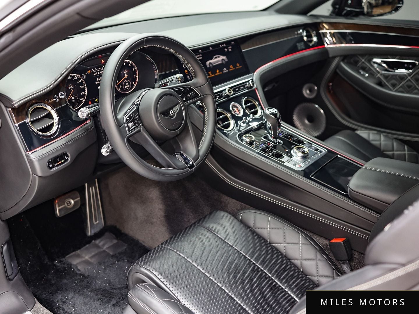 Bentley Continental GT 2018 — миниатюра 10