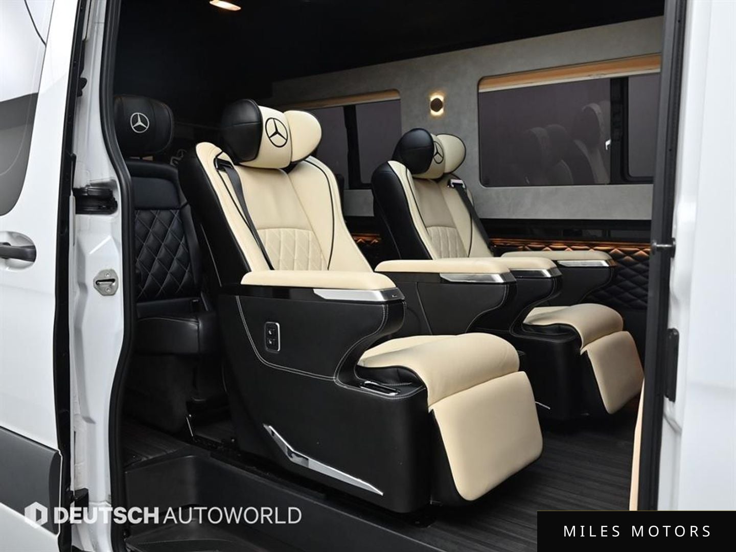 Mercedes-Benz Sprinter 2019 — миниатюра 12