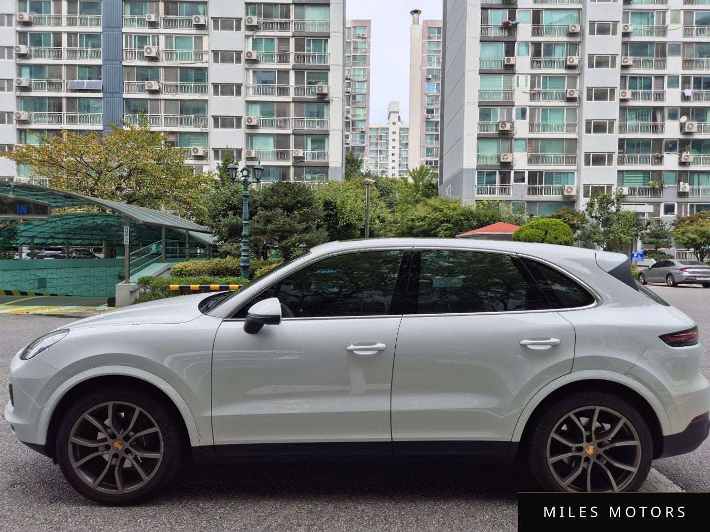 Porsche Cayenne 2020 — миниатюра 5