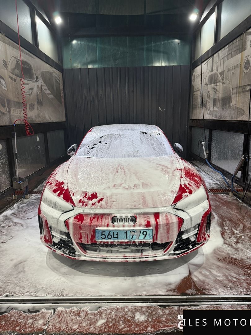 Audi RS e-tron GT 2022 — миниатюра 6
