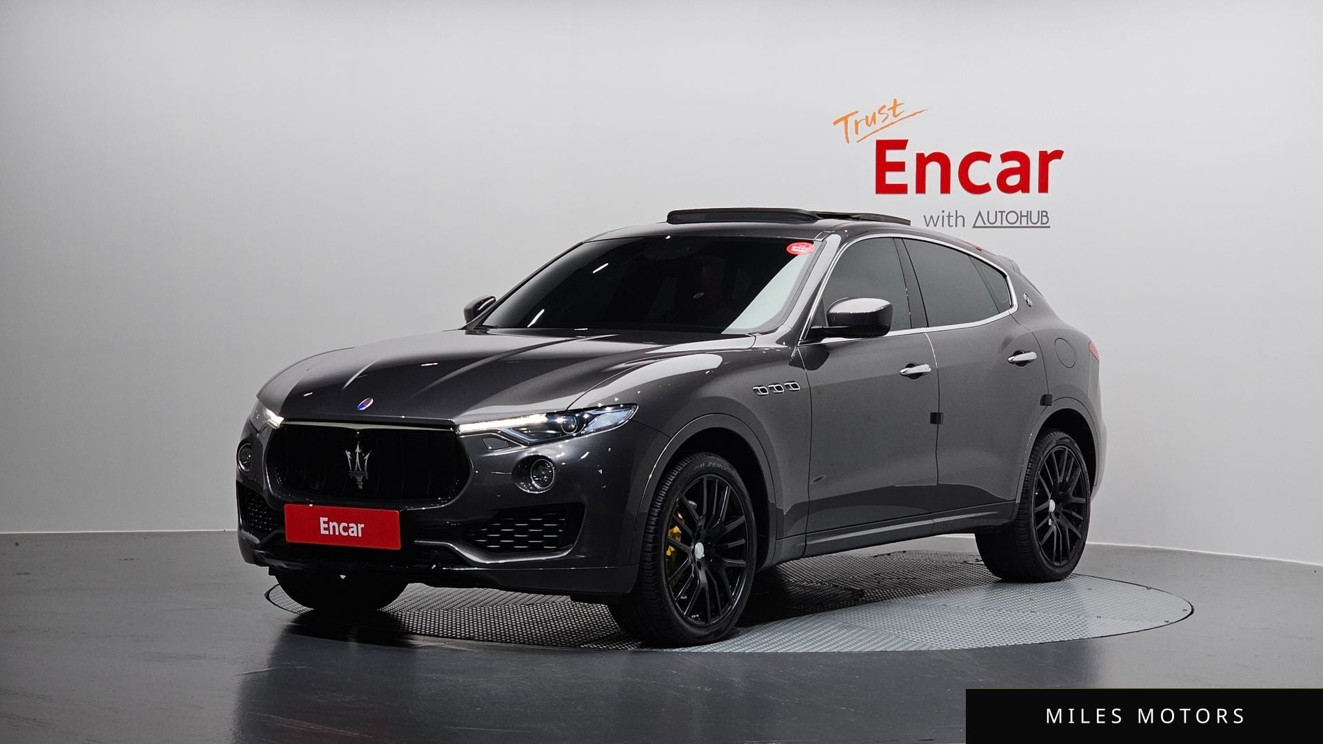 Maserati Levante 2017 — фото 1 из 12