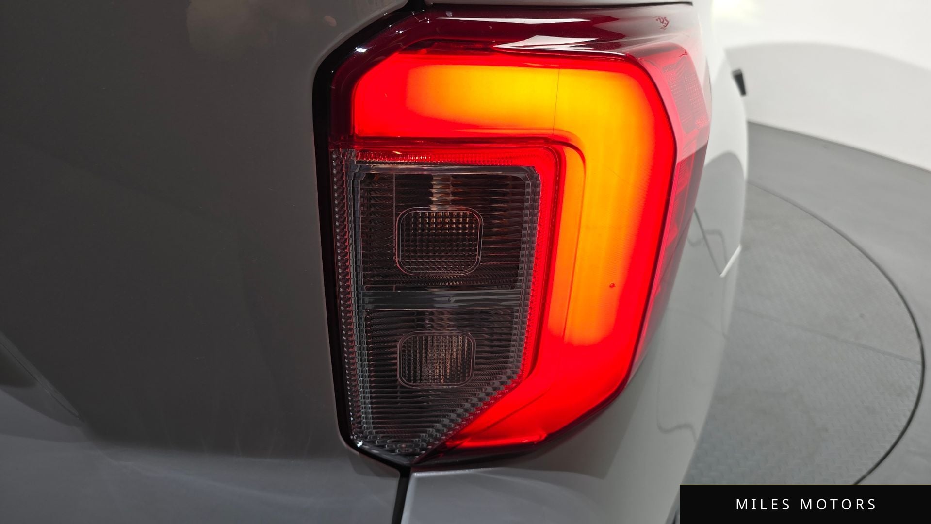 Ford Explorer 2021 — миниатюра 9