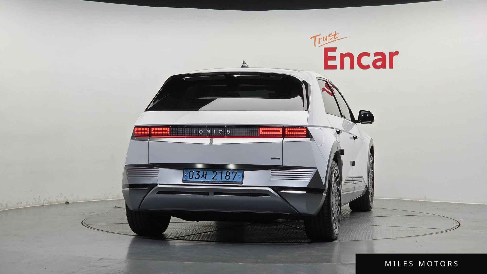Hyundai Ioniq5 2022 — миниатюра 3