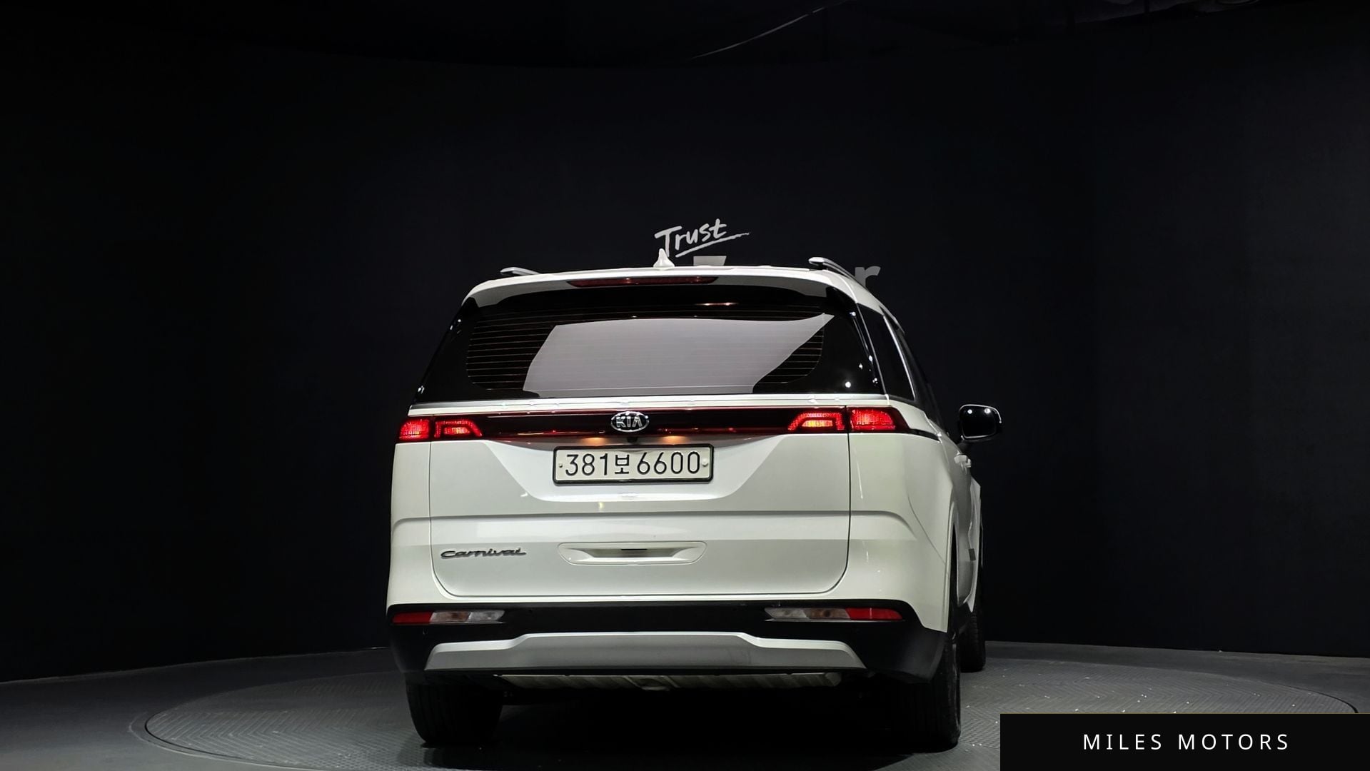 Kia Carnival 2021 — миниатюра 4