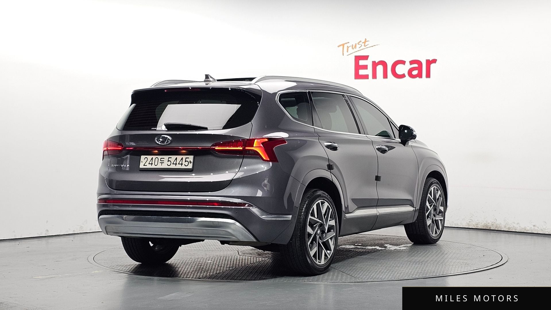 Hyundai Santafe 2021 — фото 1 из 12