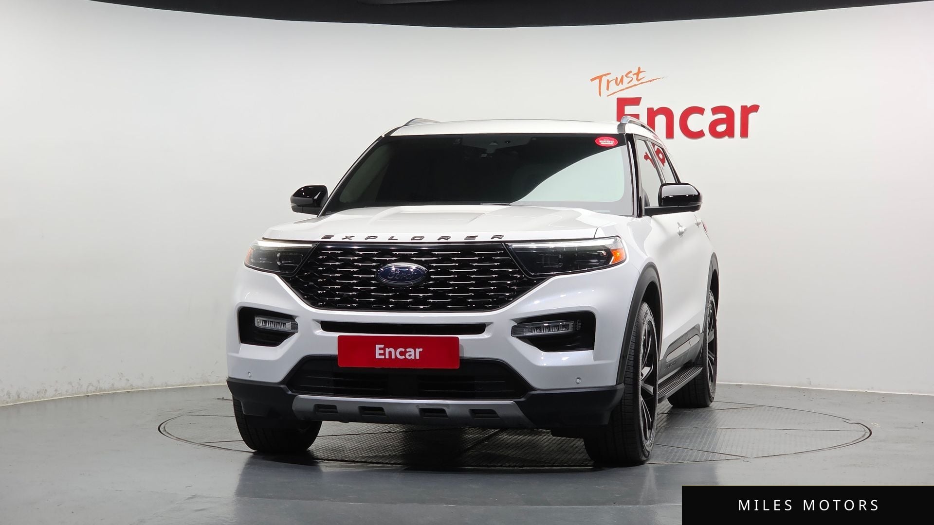 Ford Explorer 2022 — миниатюра 3