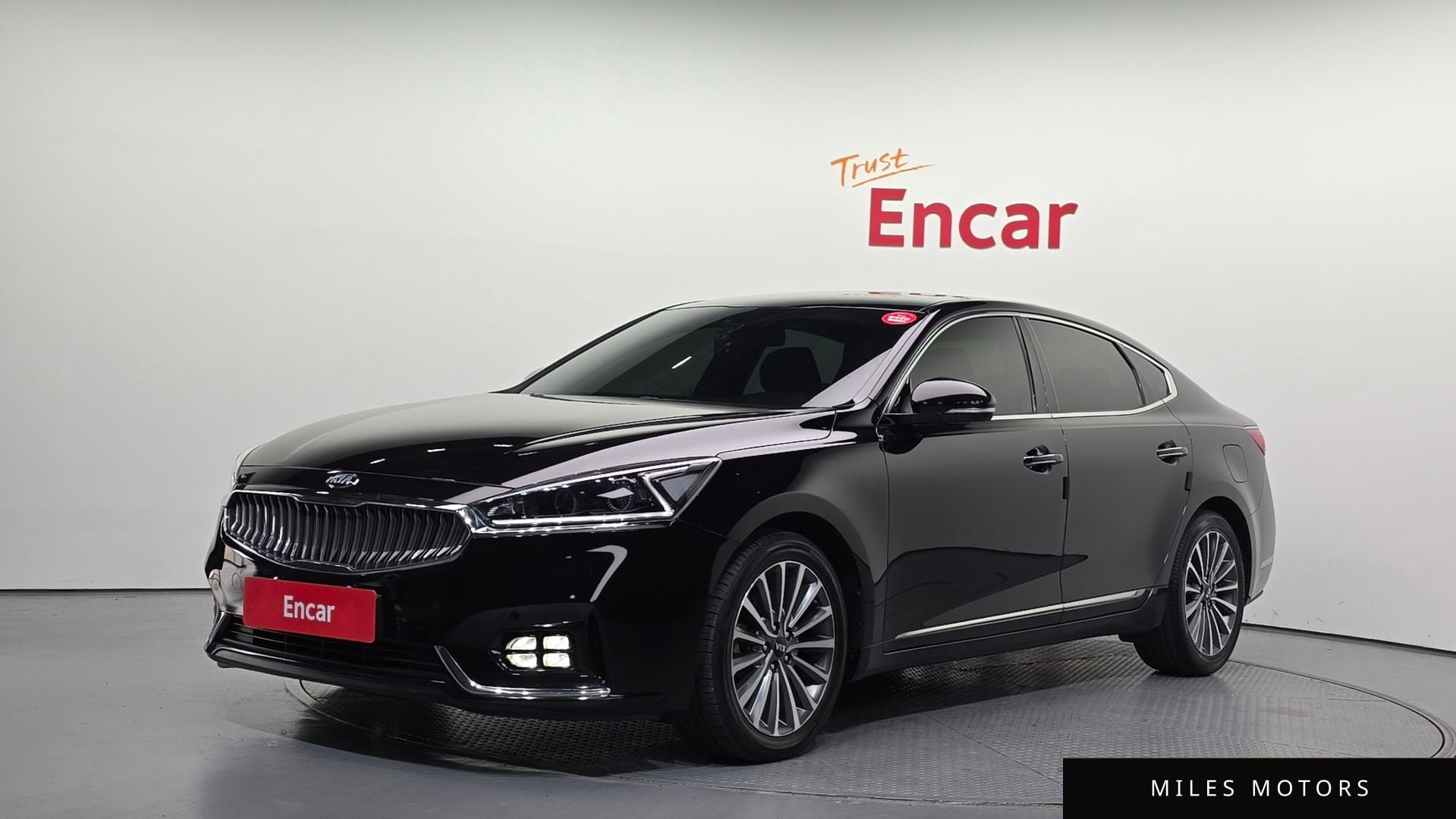 Kia K7 2016 — фото 1 из 12
