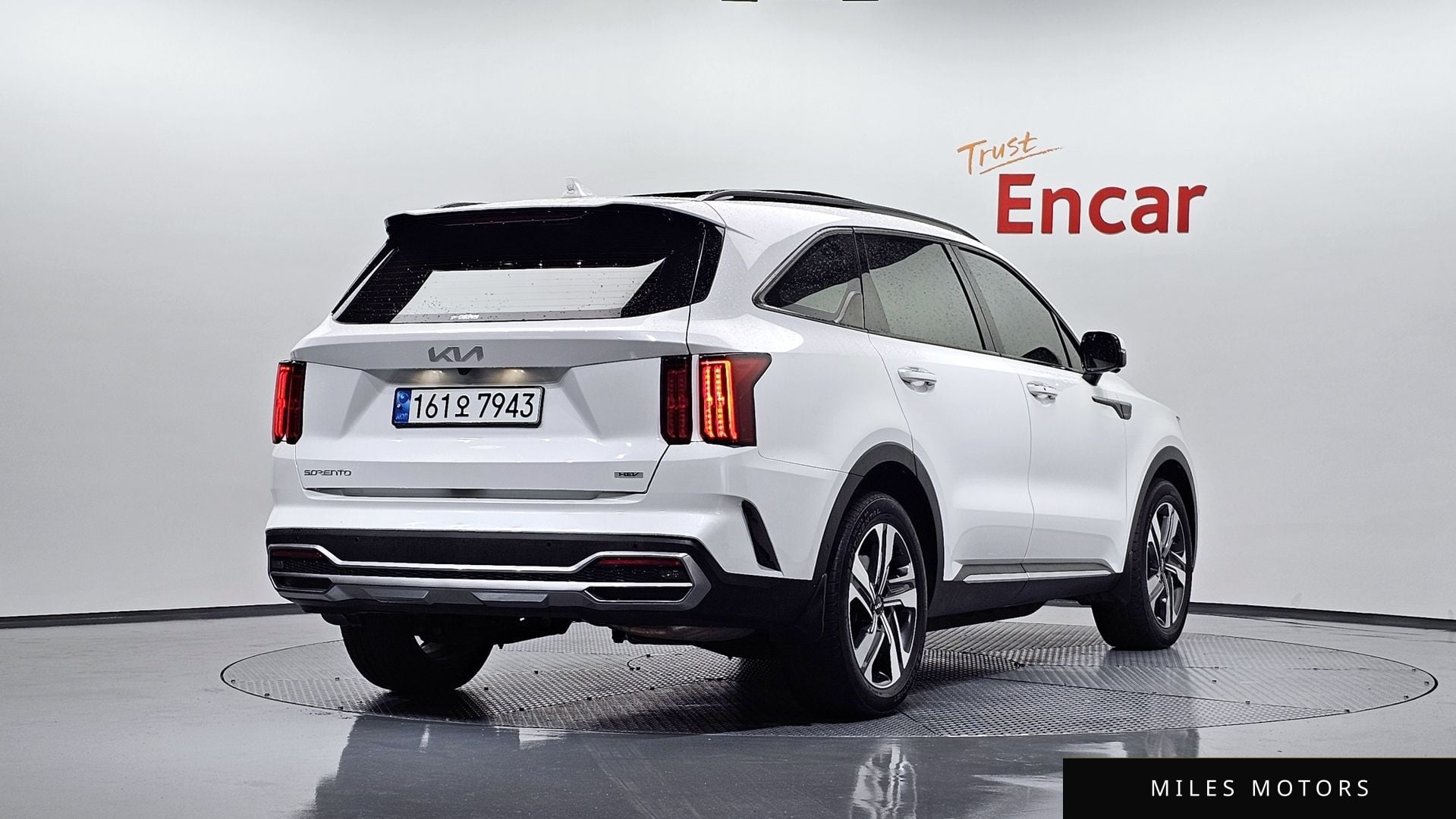 Kia Sorento 2023 — фото 1 из 12