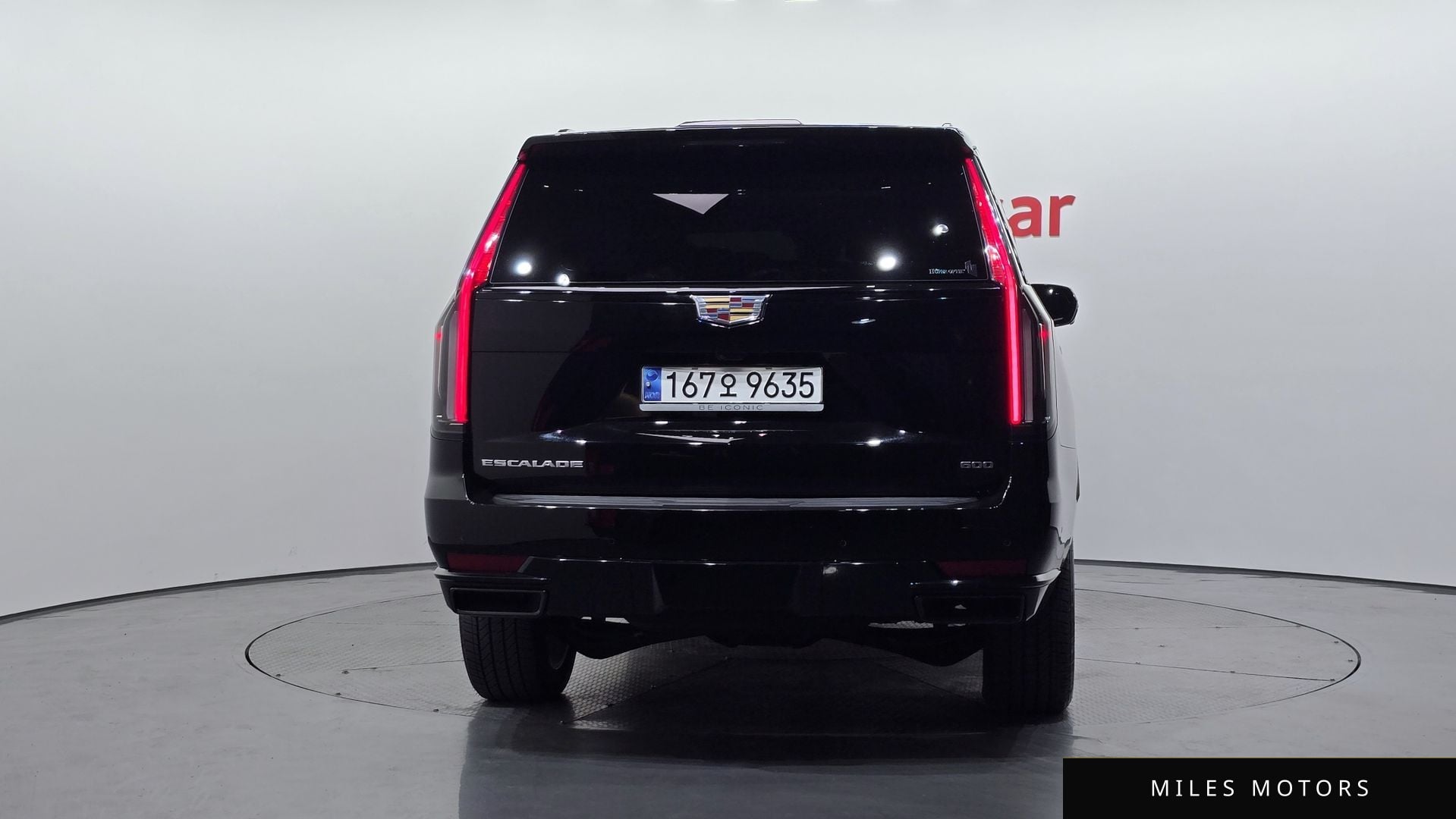 Cadillac Escalade 2023 — миниатюра 4