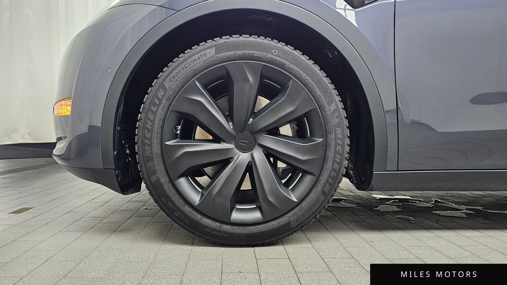 Tesla Model Y 2021 — миниатюра 5
