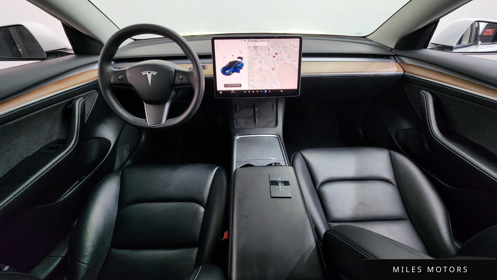 Tesla Model 3 2022 — миниатюра 10