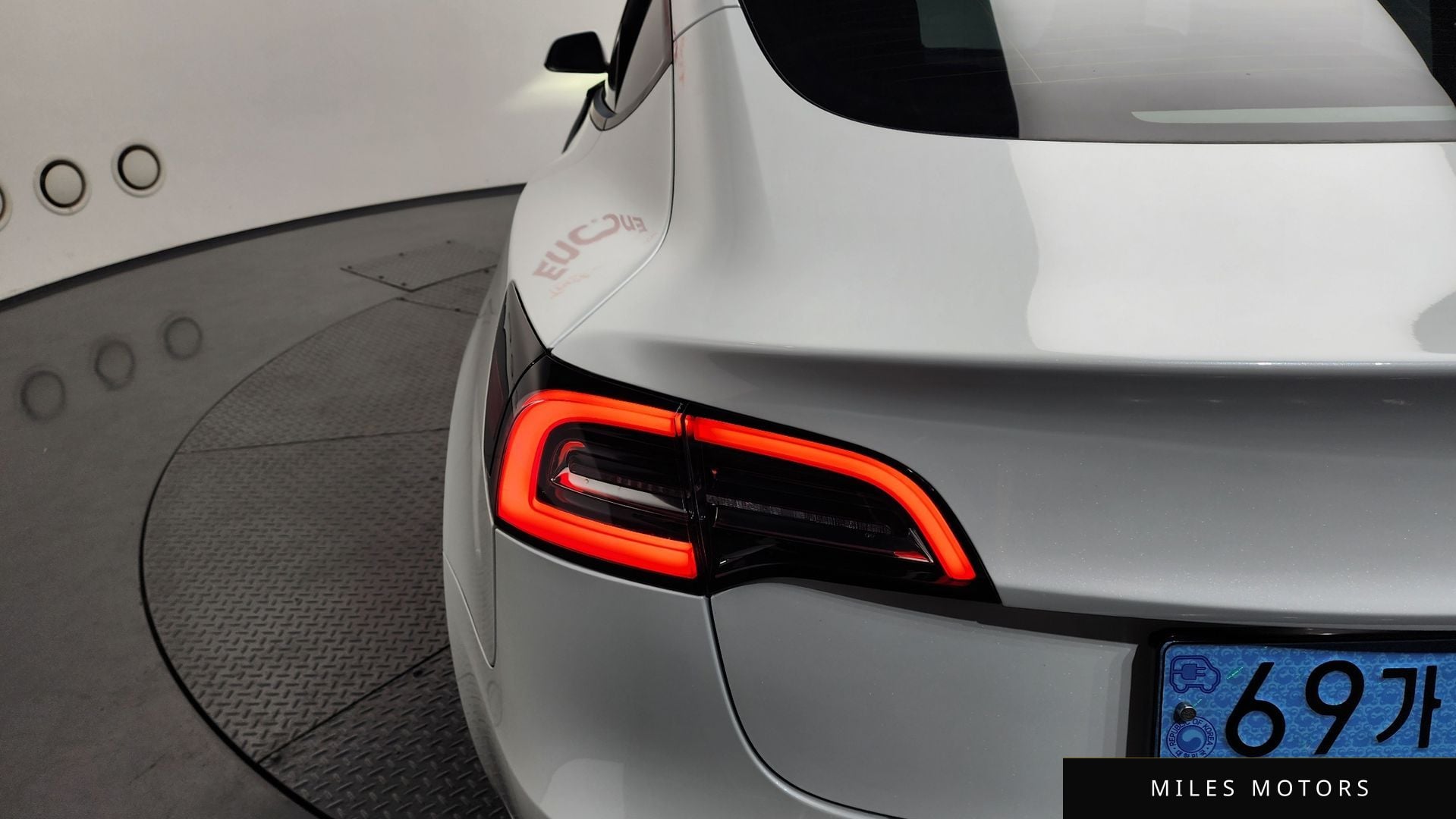 Tesla Model 3 2022 — миниатюра 9
