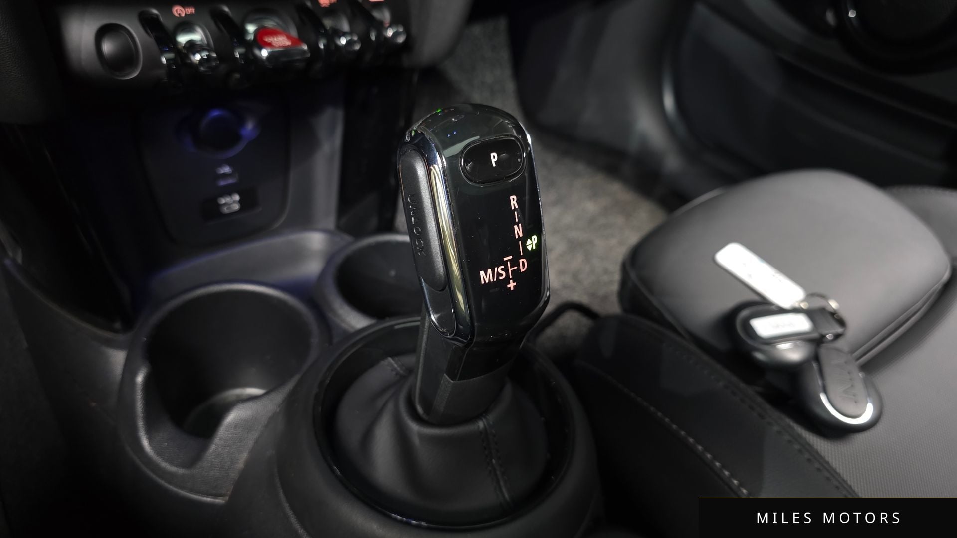 MINI Cooper 2022 — миниатюра 12