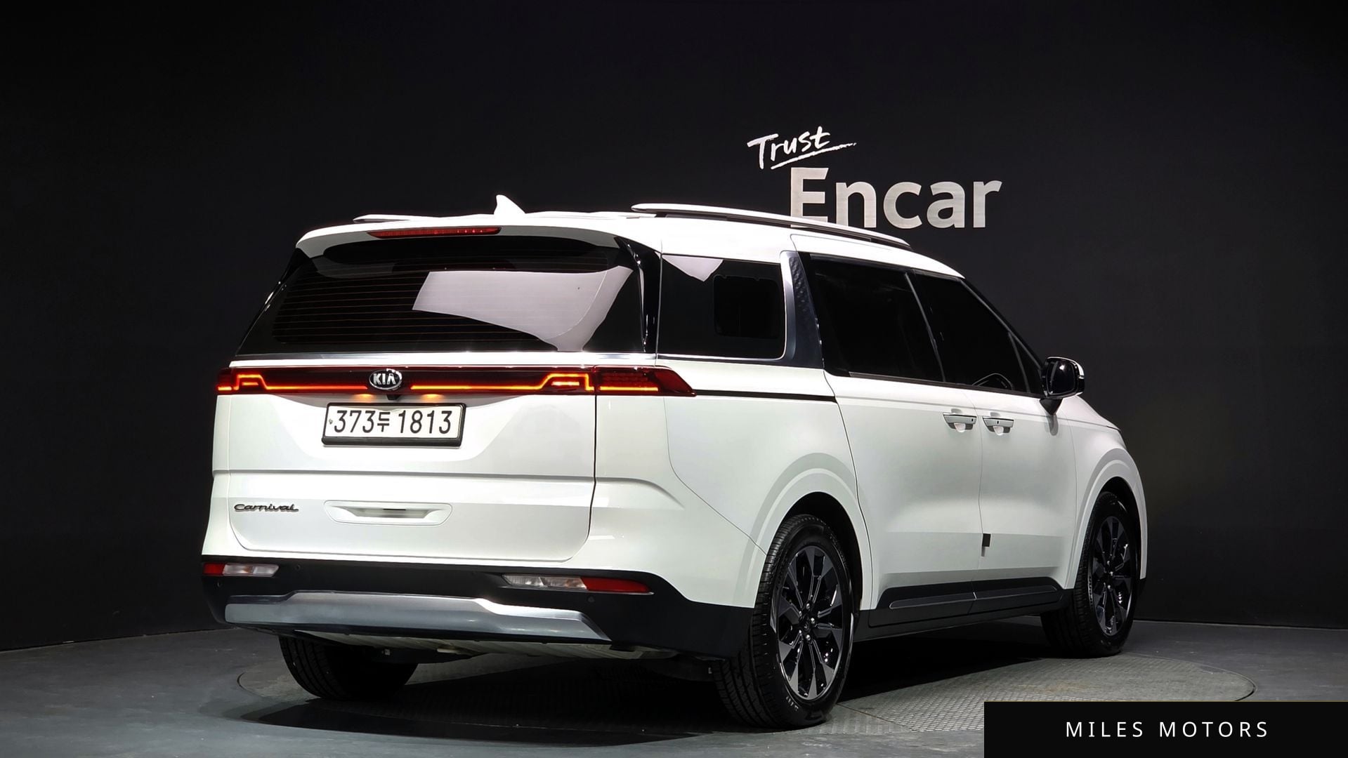 Kia Carnival 2021 — миниатюра 2