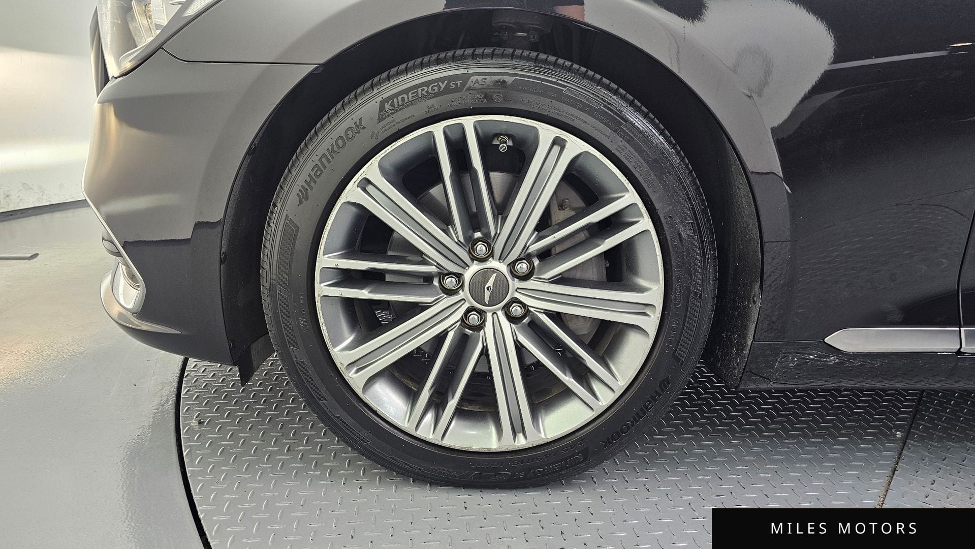 Genesis G80 2017 — миниатюра 5