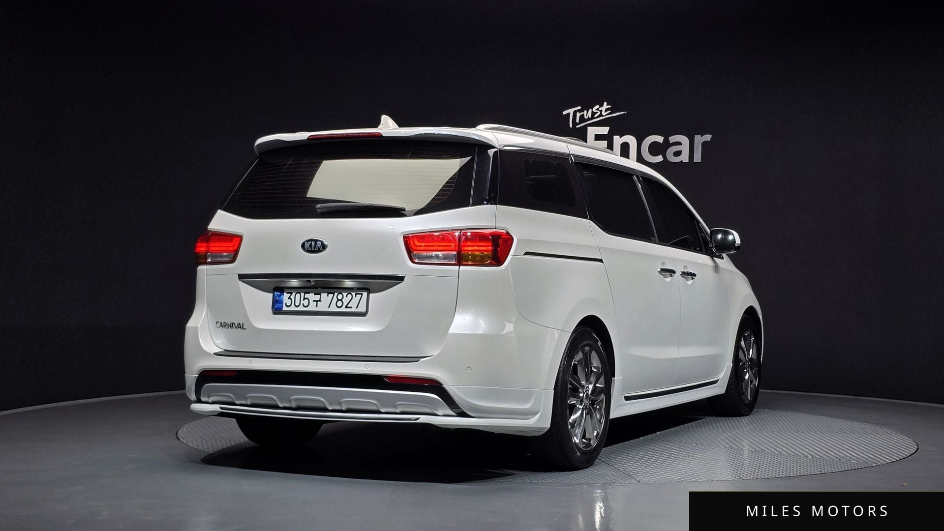 Kia Canival 2017 — миниатюра 2