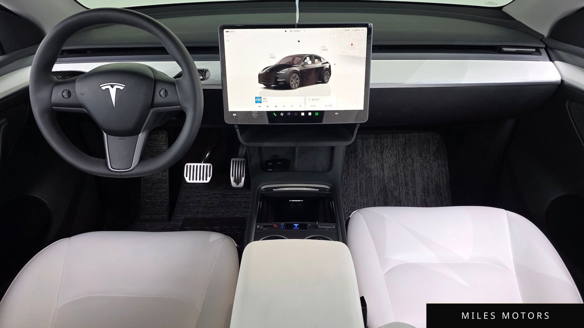 Tesla Model Y 2024 — миниатюра 9