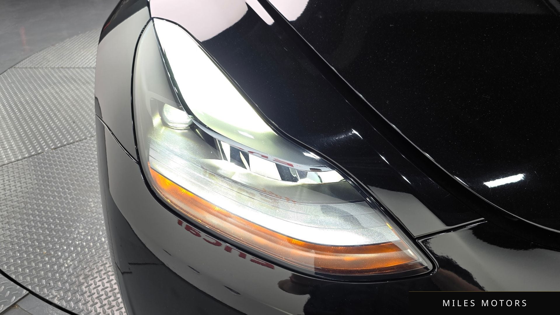 Tesla Model Y 2024 — миниатюра 7