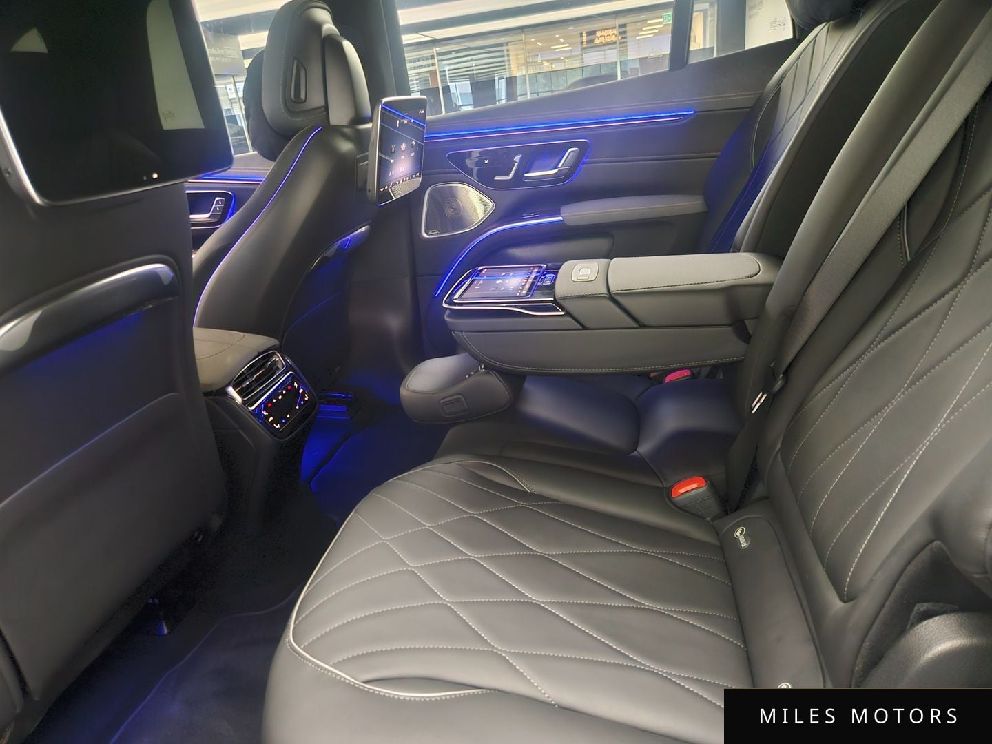 Mercedes-Benz EQS SUV X296 2024 — миниатюра 9