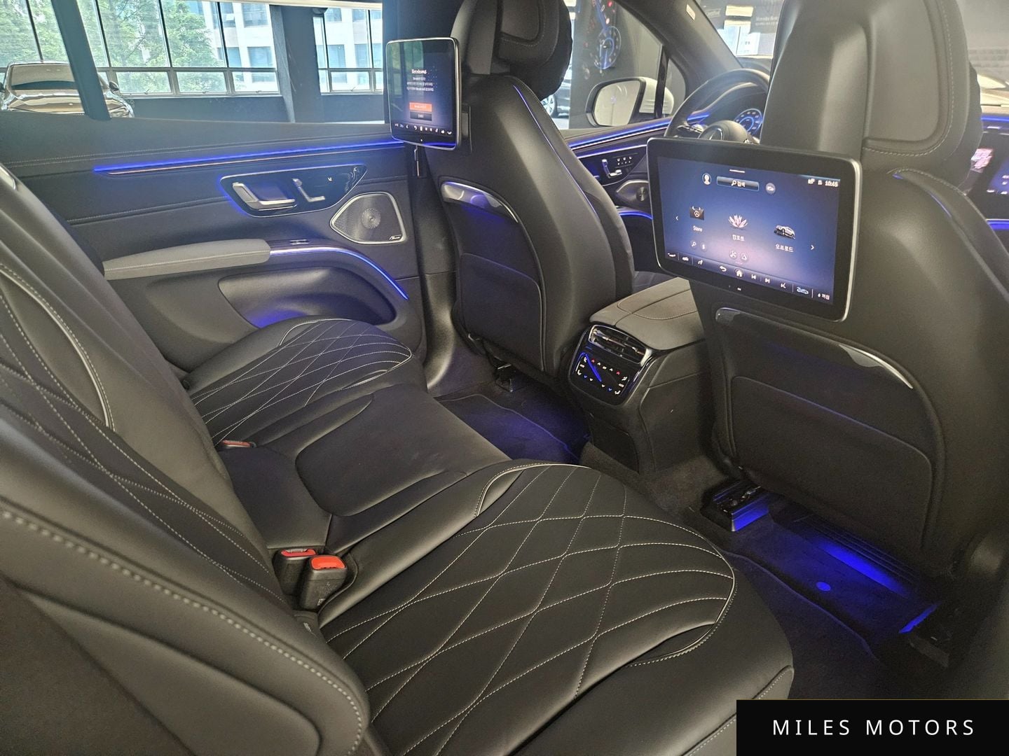 Mercedes-Benz EQS SUV X296 2024 — миниатюра 11