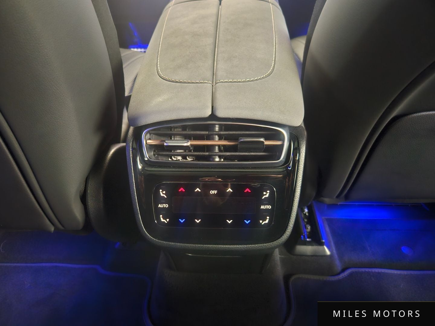 Mercedes-Benz EQS SUV X296 2024 — миниатюра 12