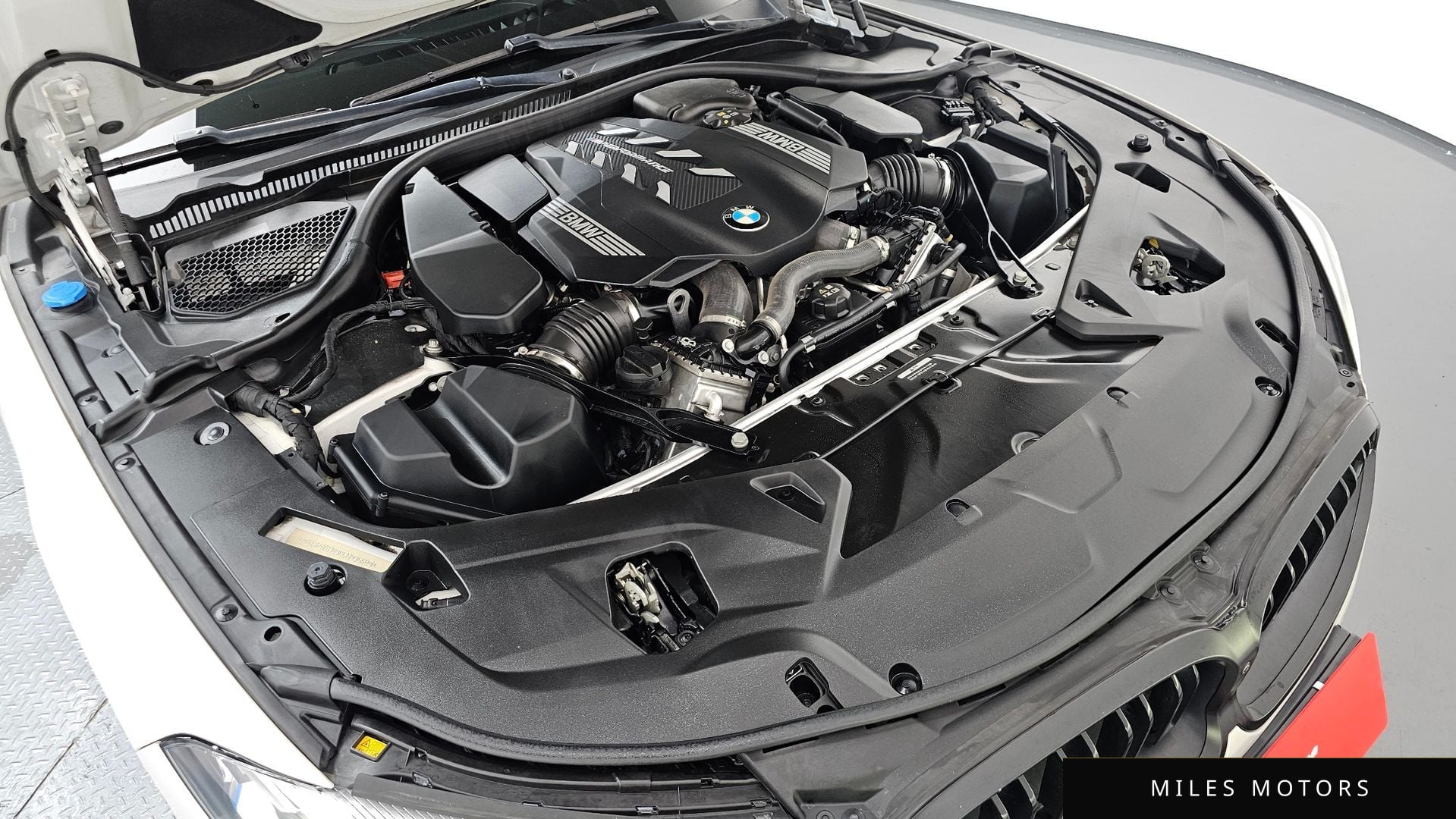 BMW 8 Series (G15) 2023 — миниатюра 6