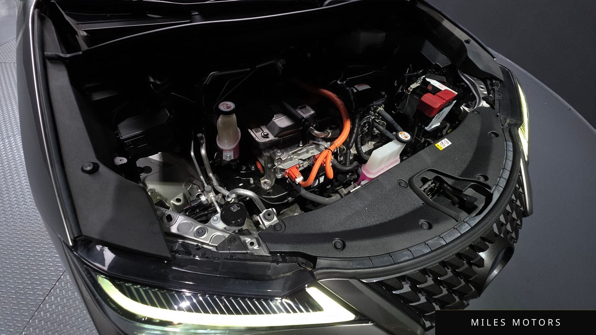 Лексус UX300e 2022 — миниатюра 6