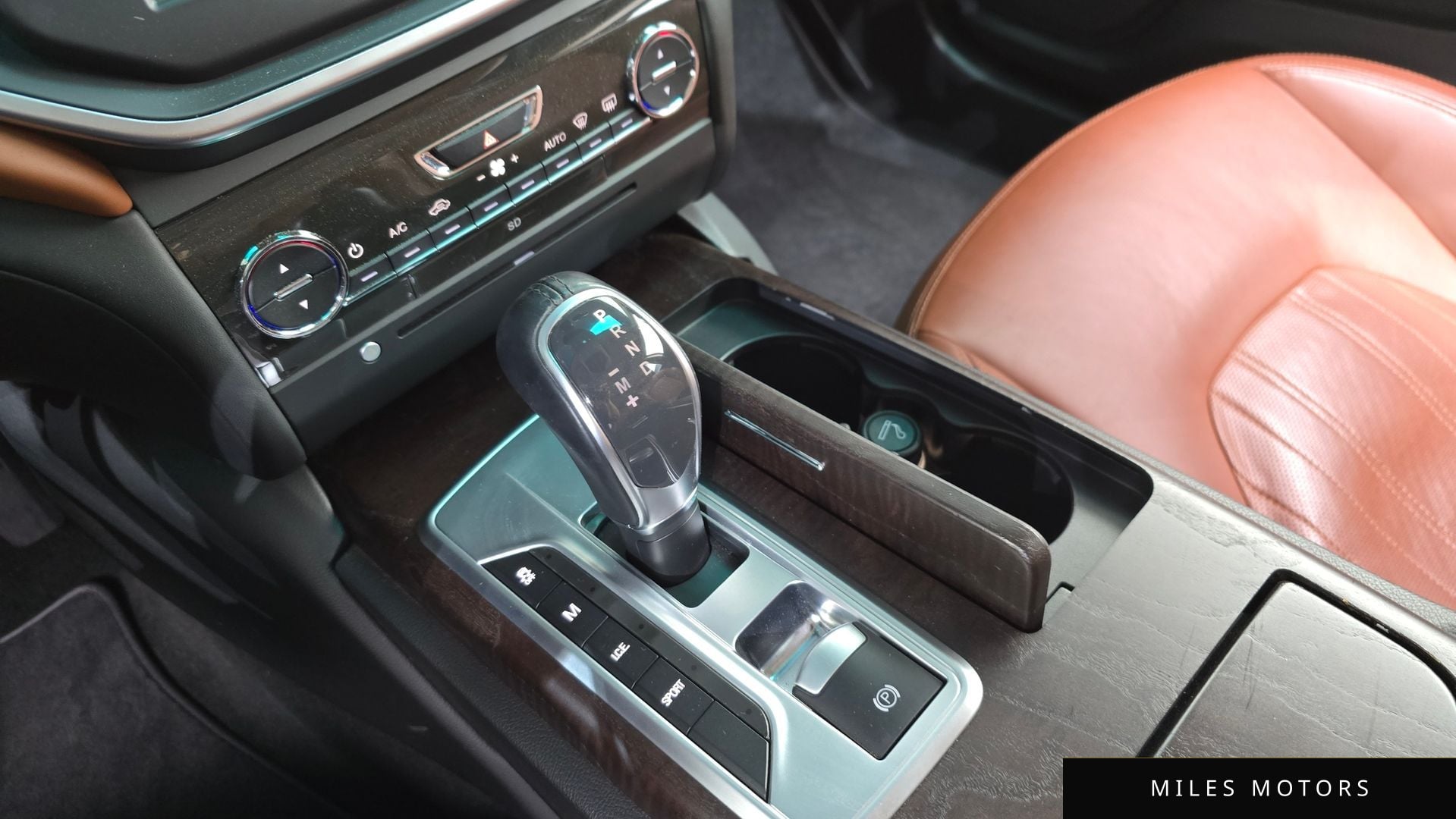 Maserati Ghibli 2014 — миниатюра 9