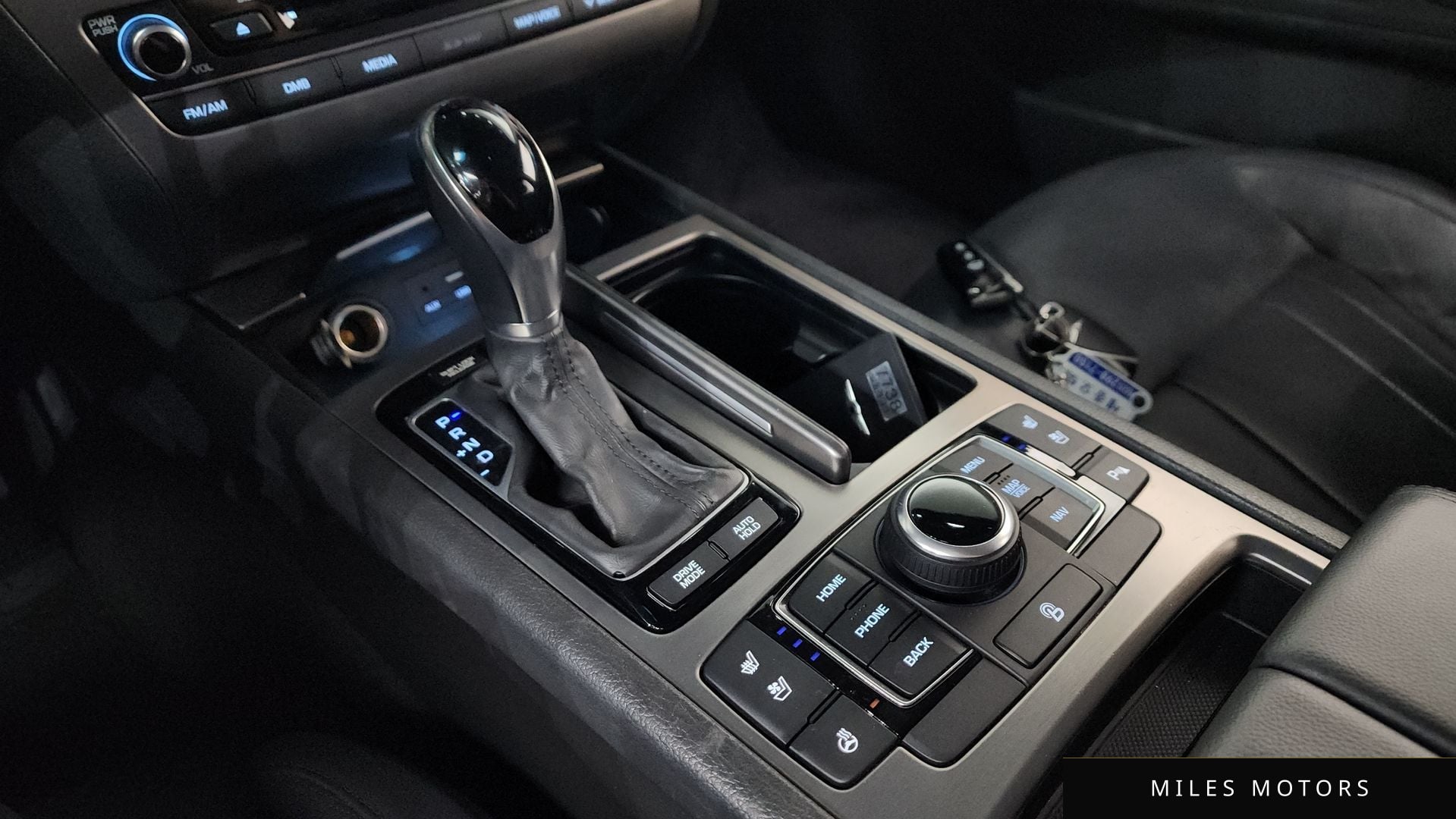 Hyundai Genesis 2016 — миниатюра 12