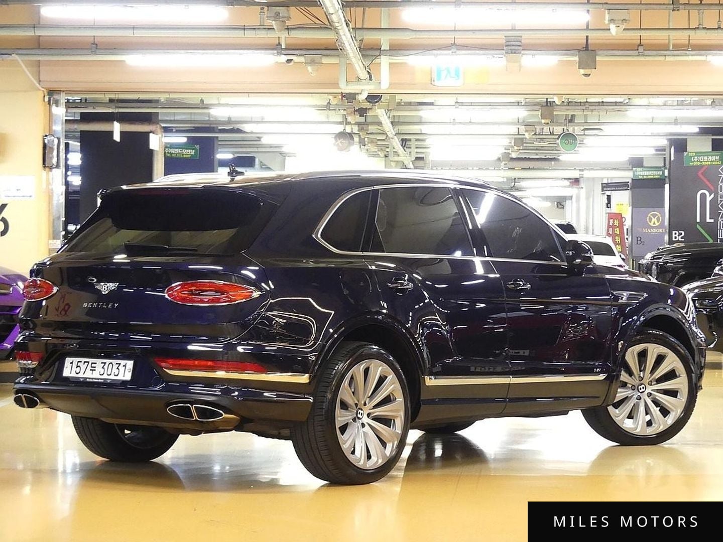 Bentley Bentayga 2022 — миниатюра 3