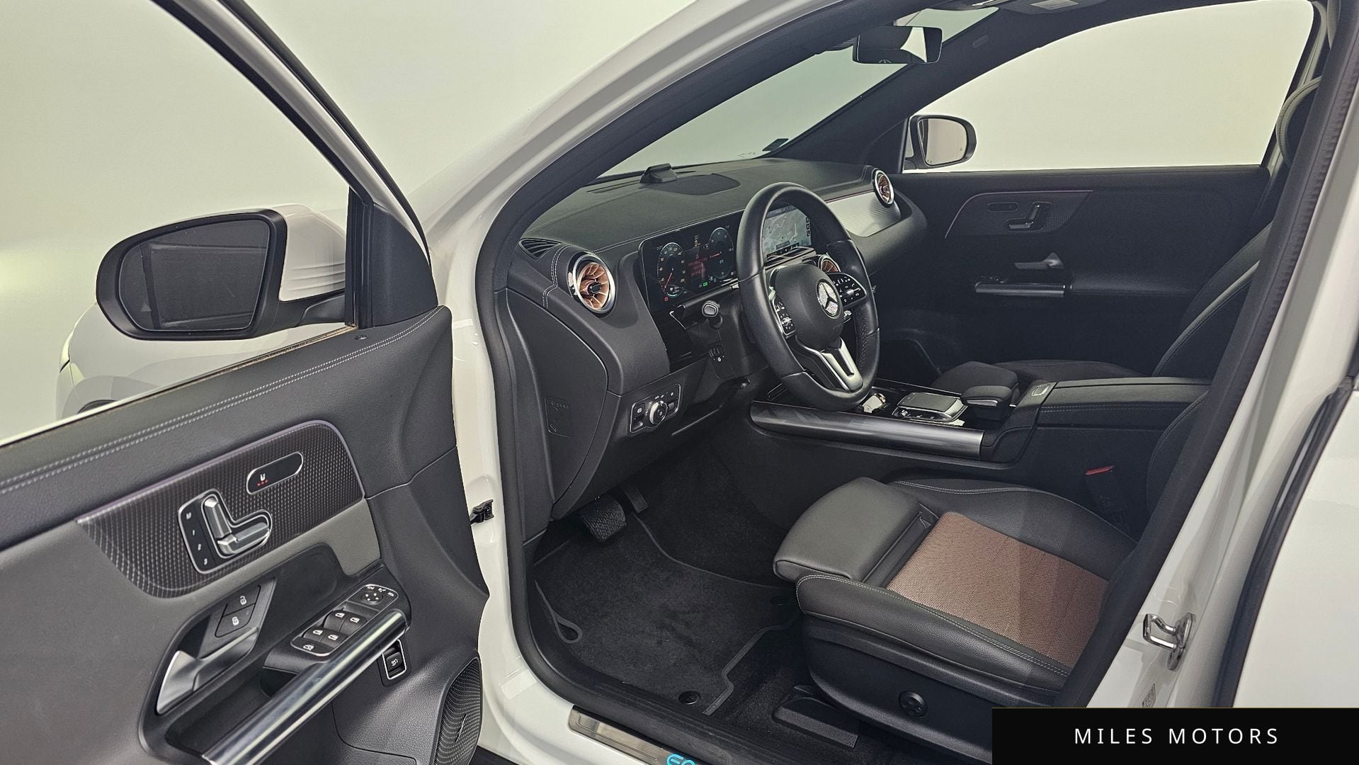 Mercedes-Benz EQA H243 2022 — миниатюра 10