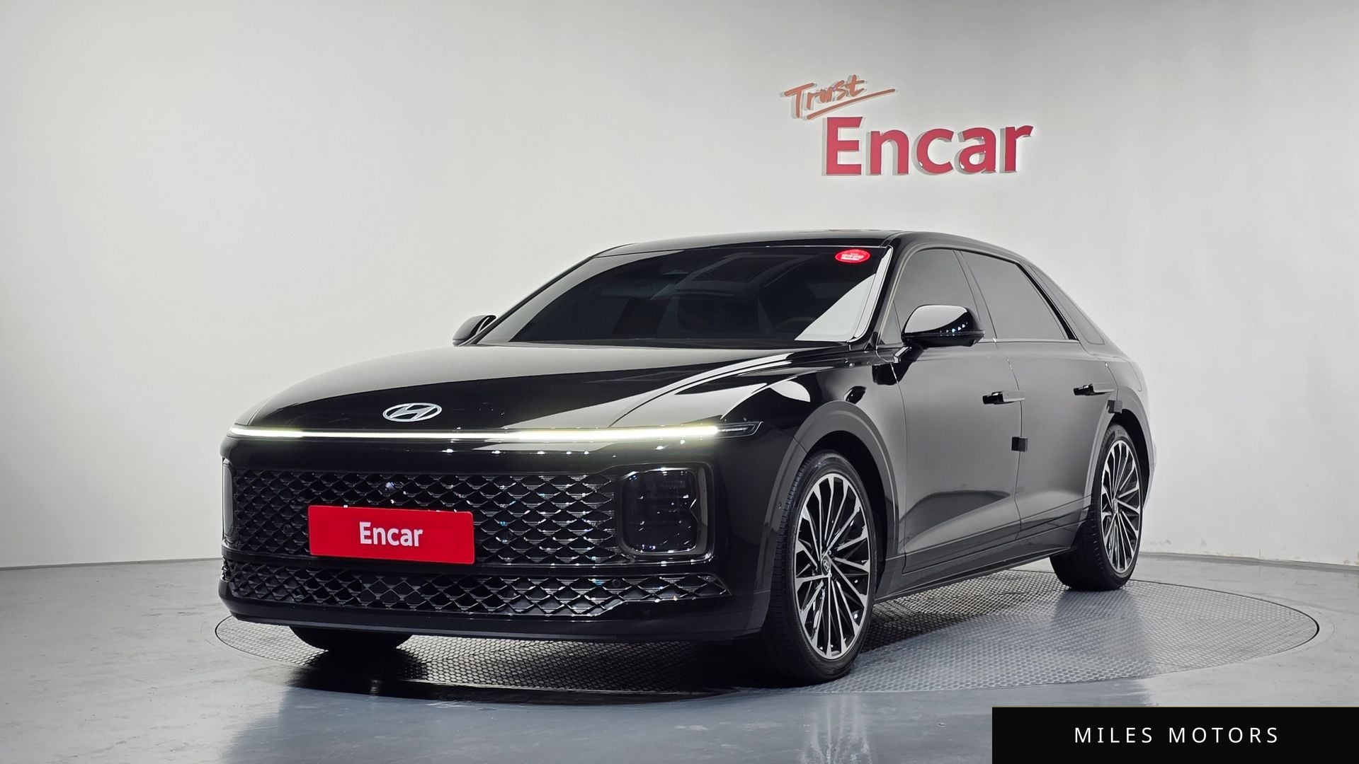 Hyundai Grandeur 2023 — фото 1 из 12