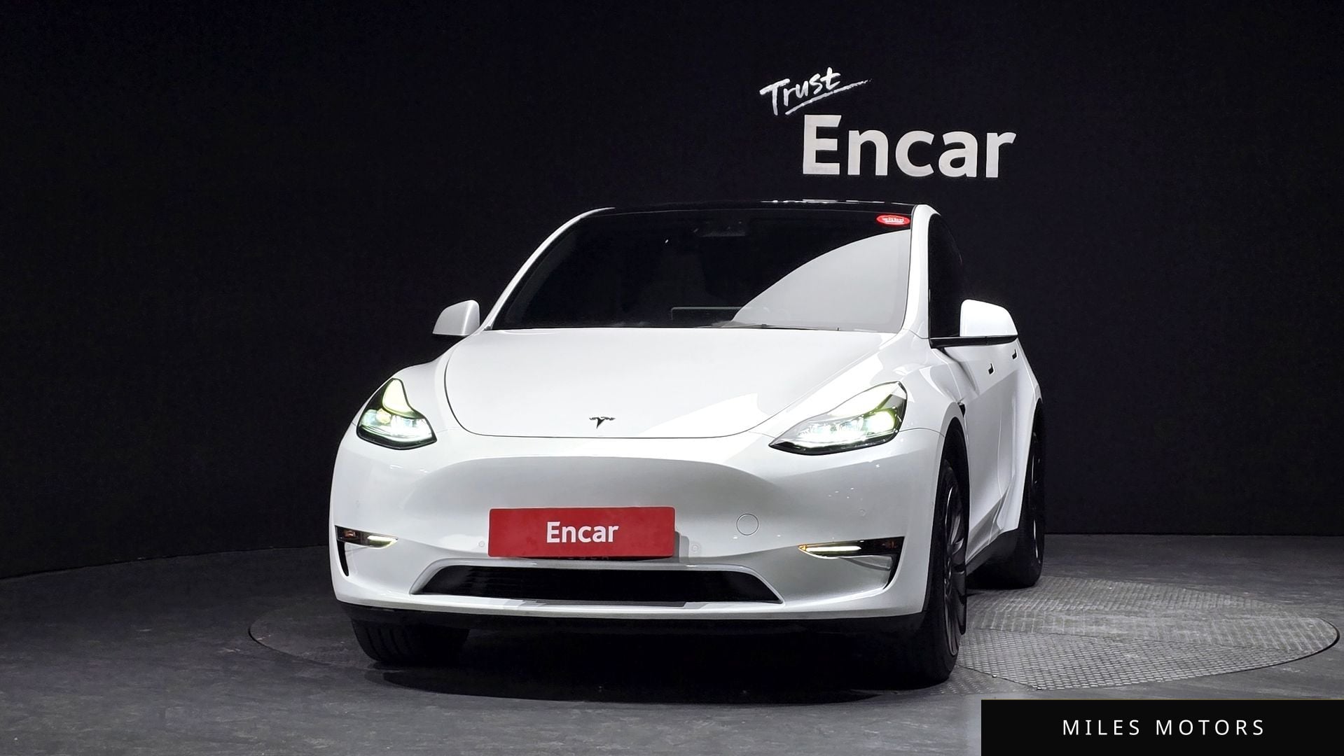 Tesla Model Y 2021 — миниатюра 3