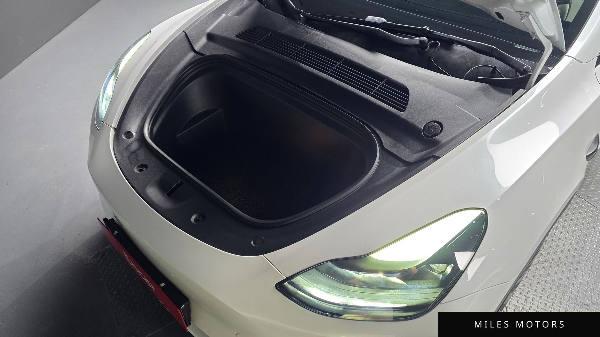 Tesla Model Y 2021 — миниатюра 6