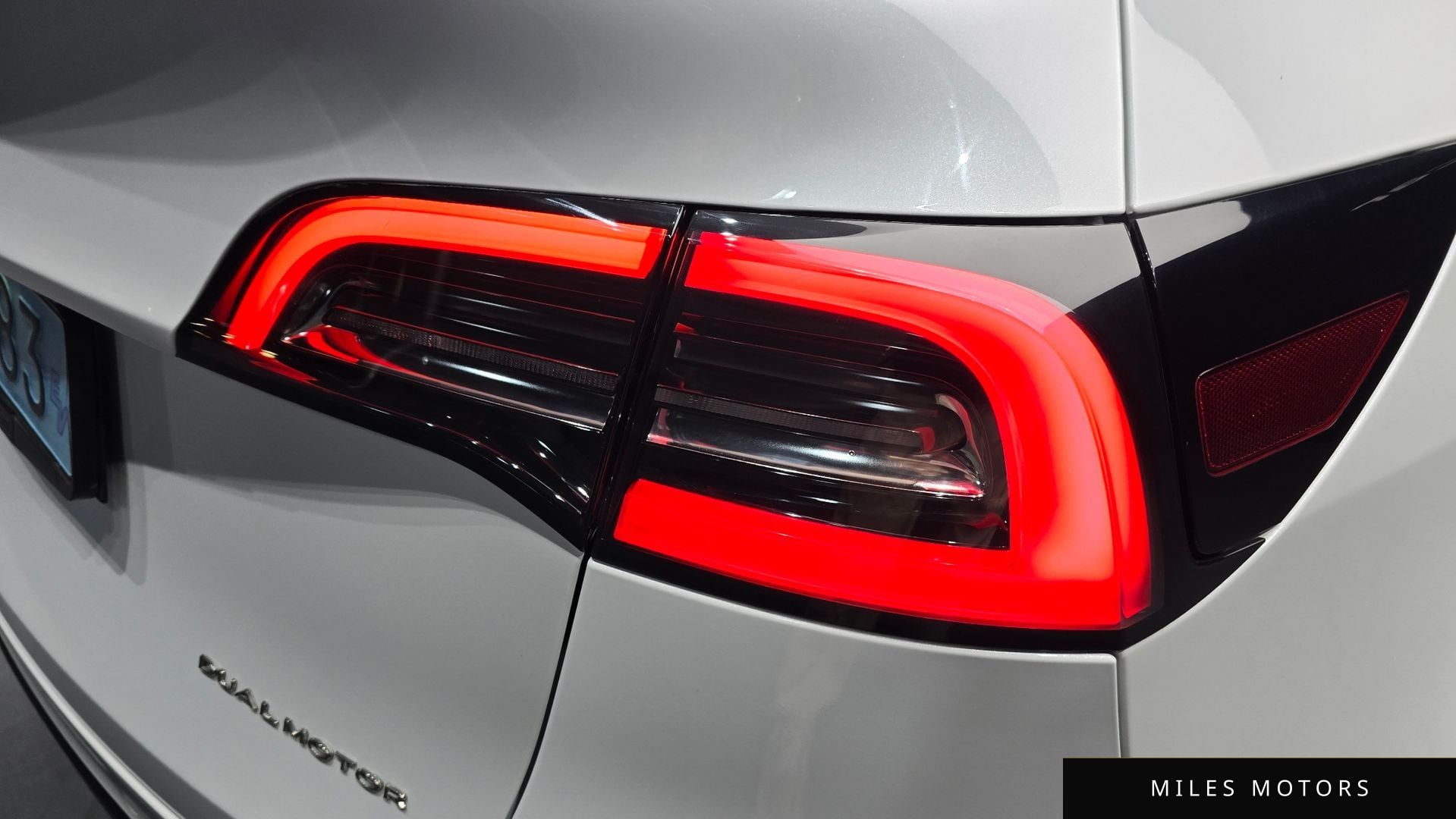 Tesla Model Y 2021 — миниатюра 9