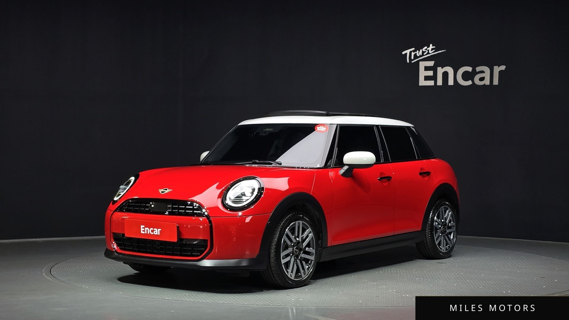 MINI Cooper 2025 — фото 1 из 12