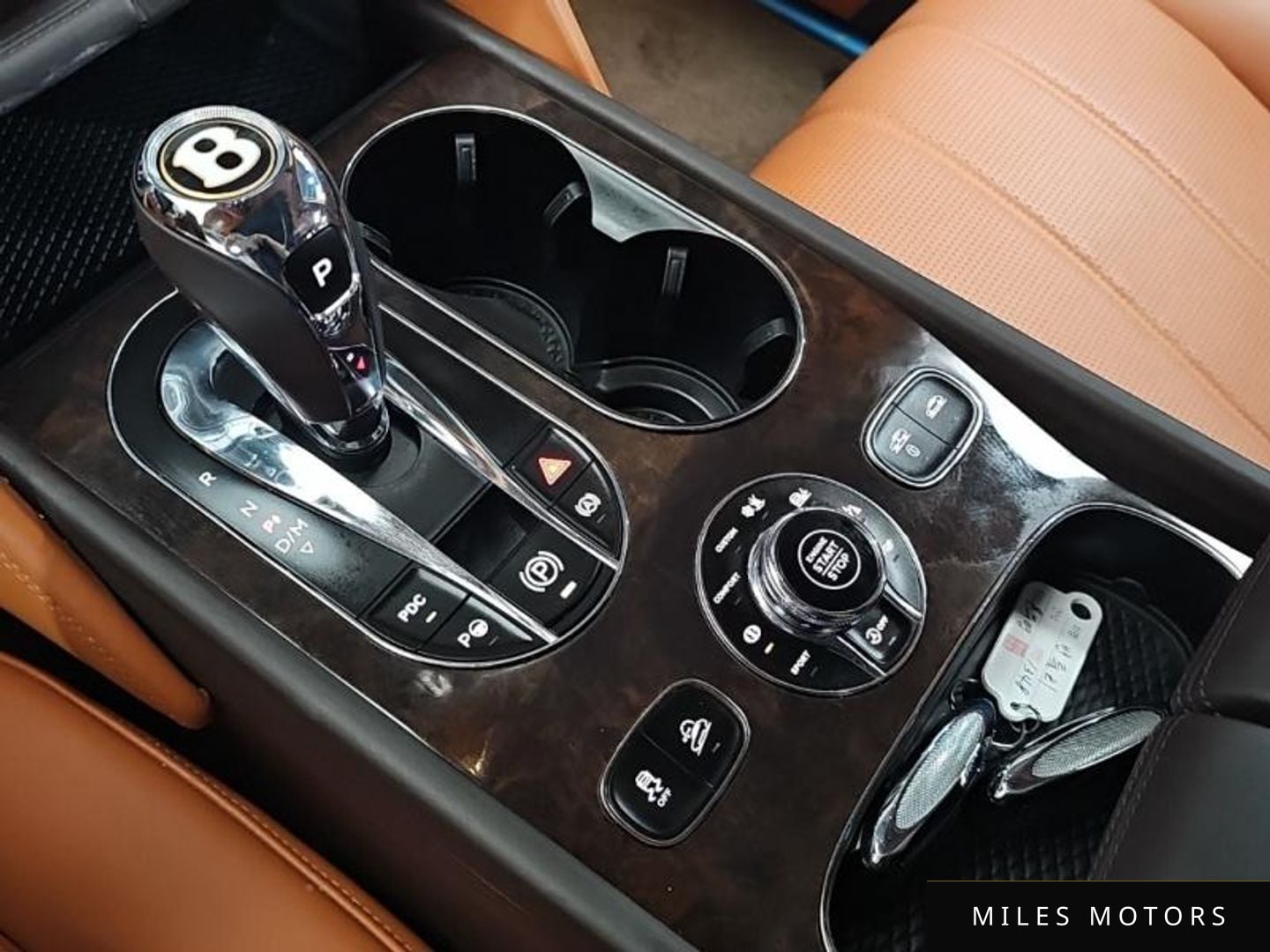 Bentley Bentayga 2019 — миниатюра 8
